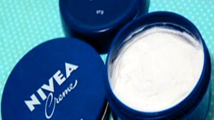 10 способов применения крема Нивея в знакомых нам синих баночках